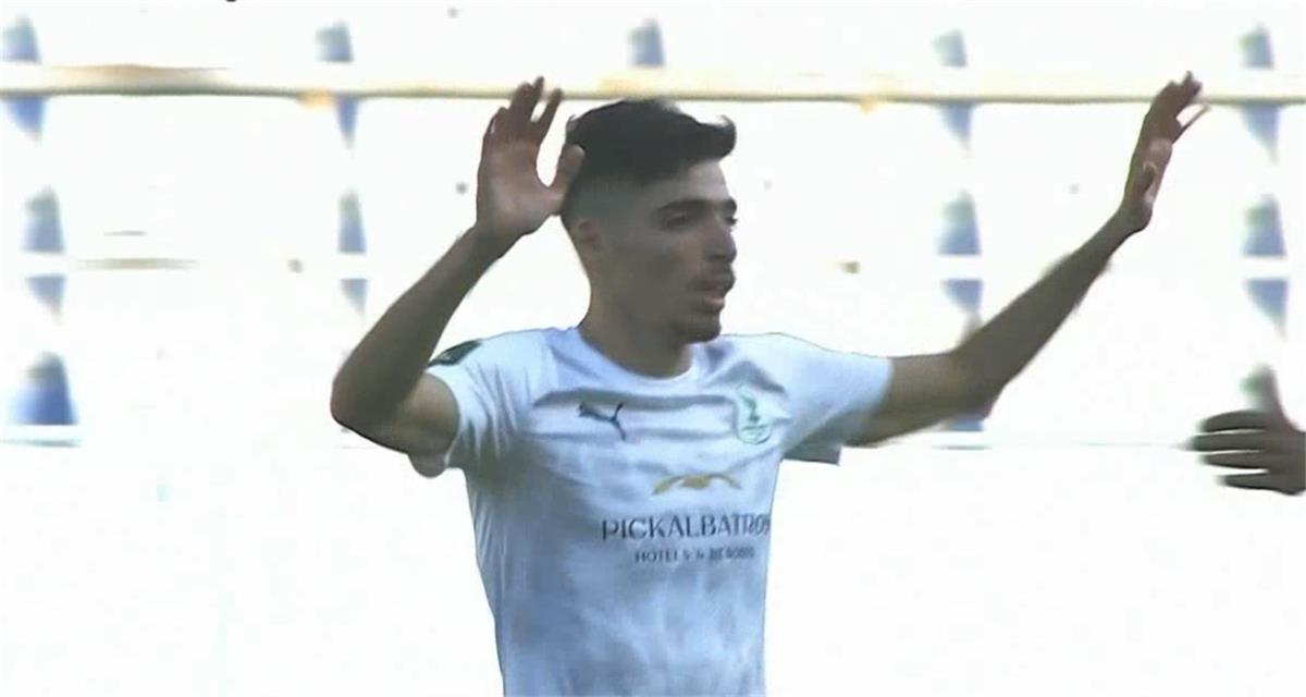 عبد الرحيم دغموم لاعب المصري