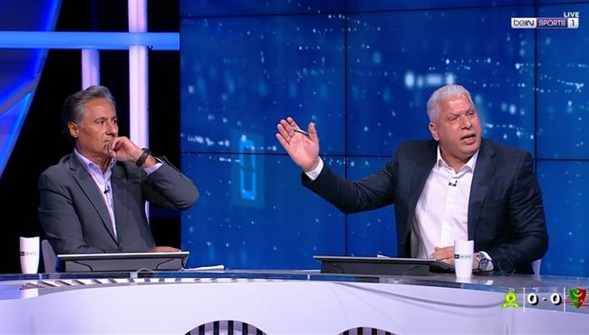 غضب من وائل جمعة في الاستوديو التحليلي بسبب ركلة جزاء الجيش الملكي ضد الأهلي