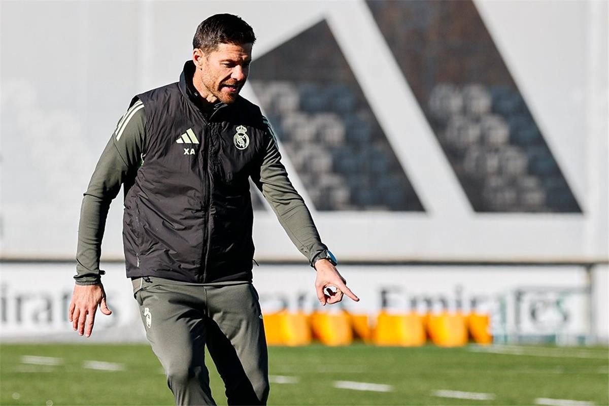 آخر المستجدات من تدريبات ريال مدريد قبل موقعة جيرونا: غيابات مؤثرة وموقف كورتوا وكامافينجا