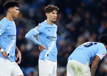 نجم مانشستر سيتي ملمح ا لرحيله أريد نقل خبرتي إلى اللاعبين الشباب