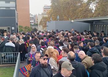 برشلونة يصدر بيان ا بسبب أزمة الجمهور قبل لقاء ألافيس في الدوري الإسباني