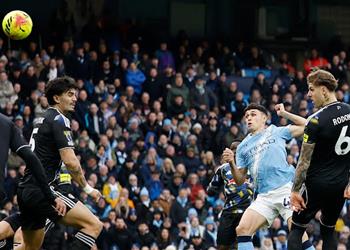 فيديو في الوقت القاتل فودين يسجل هدف مانشستر سيتي الثالث أمام ليدز