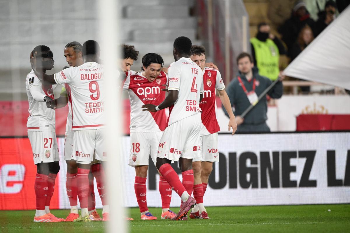 باريس سان جيرمان وموناكو