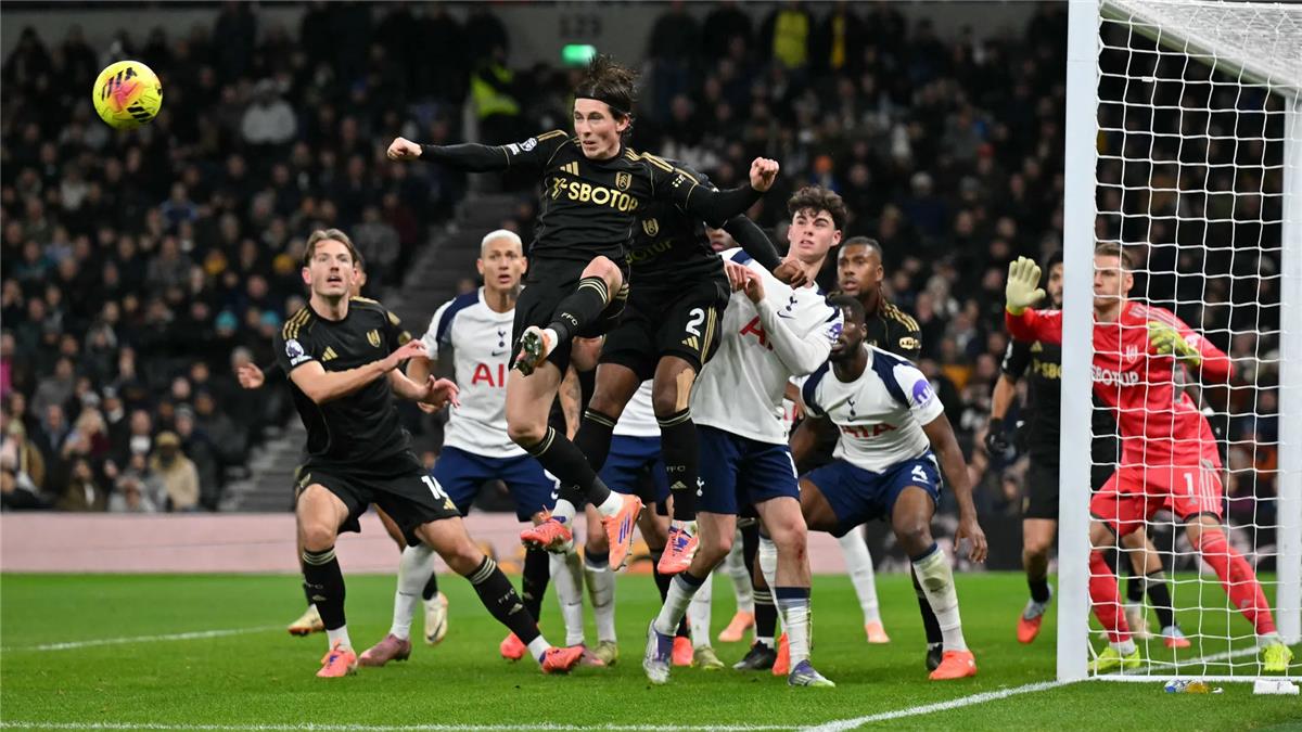 فيديو | توتنهام يواصل السقوط في الدوري الإنجليزي ويخسر بثنائية أمام فولهام