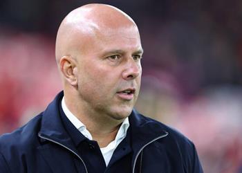 سلوت ي ثير قلق أرنولد من جماهير آنفيلد ويؤكد غياب ثلاثي ليفربول أمام ريال مدريد