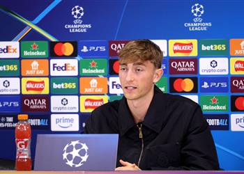 هويسن قبل مباراة ليفربول الأنفيلد مثل أي ملعب آخر وبالغتم في الحديث عن فينيسيوس