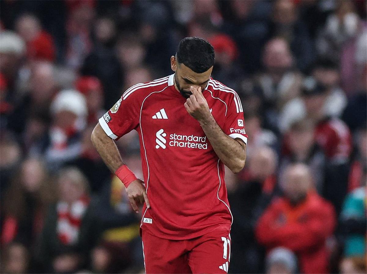 سلوت يفسر سبب جلوس محمد صلاح كبديل أمام وست هام