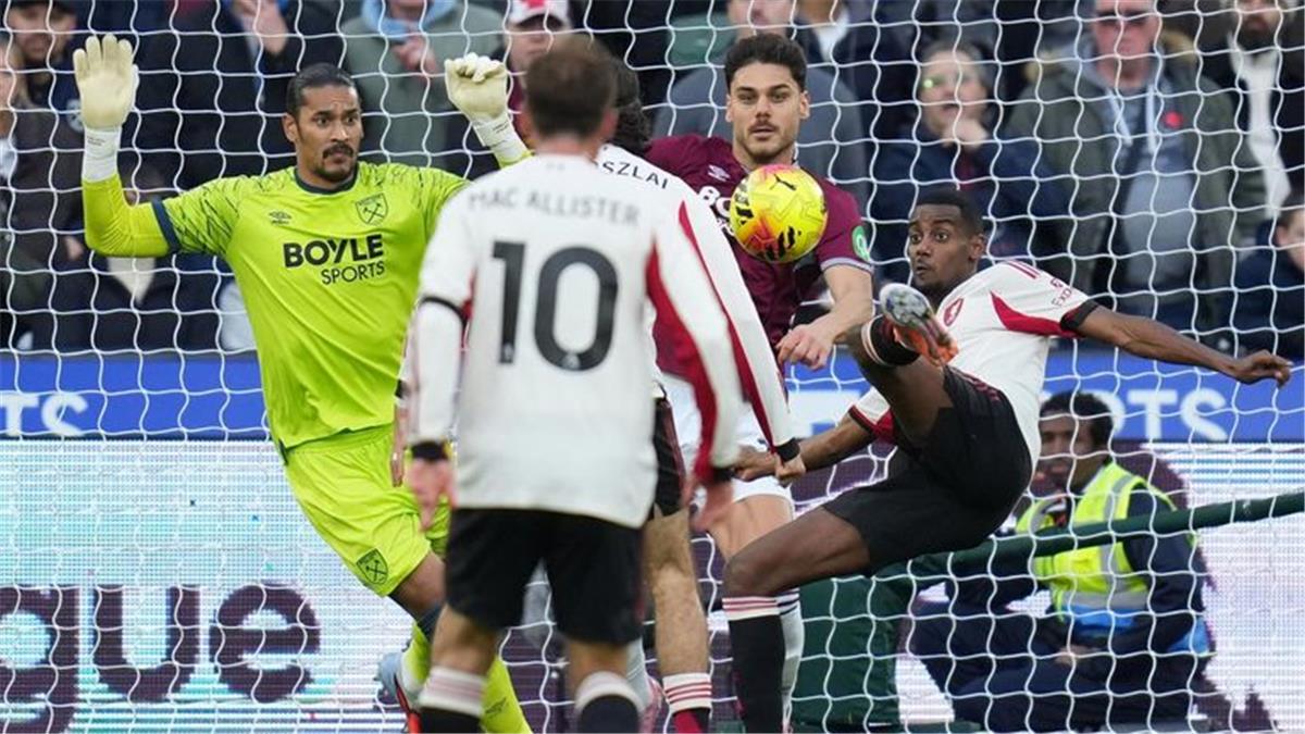 إيزاك ضد وست هام