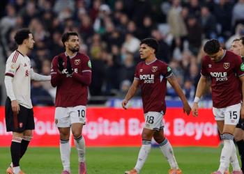 مضطر للعب دور الشرير تعليق ناري من لوكاس باكيتا بعد طرده أمام ليفربول