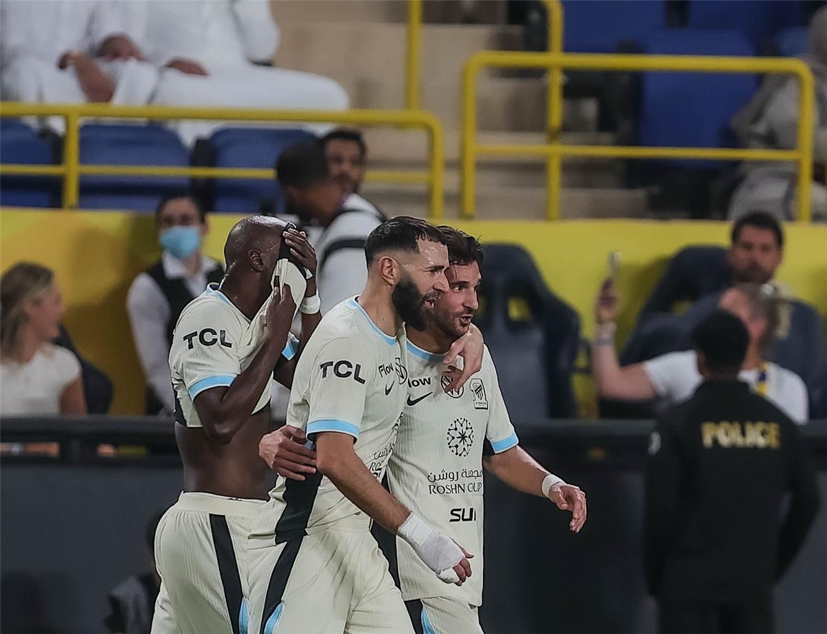 لاعبو الاتحاد السعودي