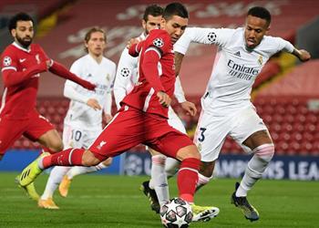 فيرمينو عن خسارة ليفربول أمام ريال مدريد مرتين في نهائي الأبطال لاعبهم حرمنا من اللقب