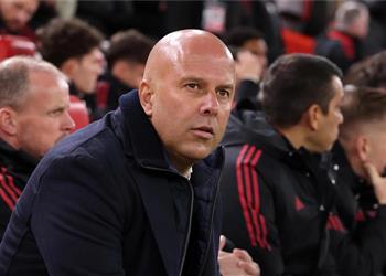 سلوت رؤية أرنولد بقميص ريال مدريد ستكون غريبة ورسالة إلى ألونسو