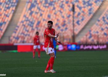 إمام عاشور يشارك في تدريبات الأهلي قبل مباراة سيراميكا كليوباترا