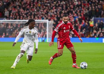 شبكة إنجليزية عن محمد صلاح منح درس ا تعليمي ا للاعب ريال مدريد