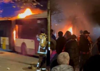 فيديو اشتعال نيران في حافلة جماهير برشلونة وسب جماعي لـ ريال مدريد