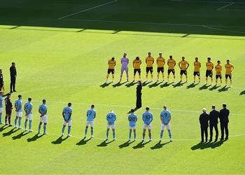 قرار مفاجئ في إنجلترا بشأن الوقوف دقيقة حداد بعد الكوارث العالمية