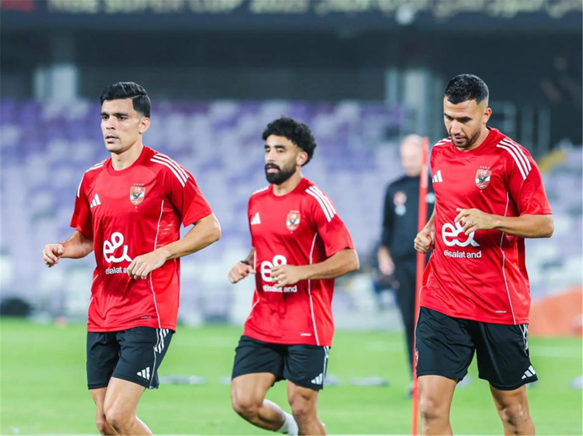 الأهلي يغادر إلى أبو ظبي استعدادًا لمواجهة الزمالك في نهائي السوبر المصري