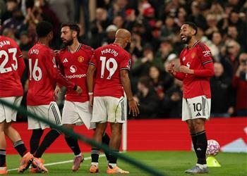 مواعيد مباريات اليوم السبت 8 11 2025 والقنوات الناقلة توتنهام ضد مانشستر يونايتد وسندرلاند يصطدم بـ آرسنال