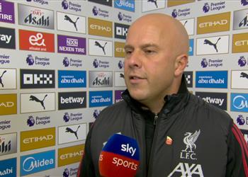 سلوت ليفربول سيخوض أحد أصعب التحديات ضد مانشستر سيتي على ملعبه