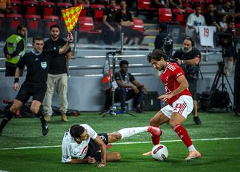 بعد جراديشار لاعب جديد من الأهلي يغادر مباراة الزمالك مصاب ا