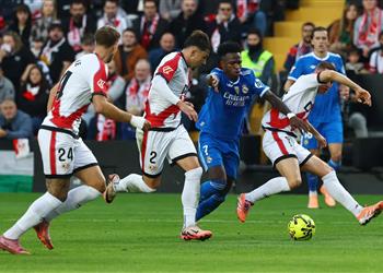 رجل مباراة ريال مدريد ورايو فاليكانو في الدوري الإسباني