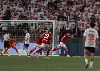 نجم الأهلي السابق الفوز على الزمالك نقطة تحول للفريق هذا الموسم