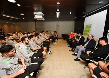 وزير الرياضة وأبو ريدة يحفزان منتخب مصر قبل كأس العرب وتعهد من اللاعبين