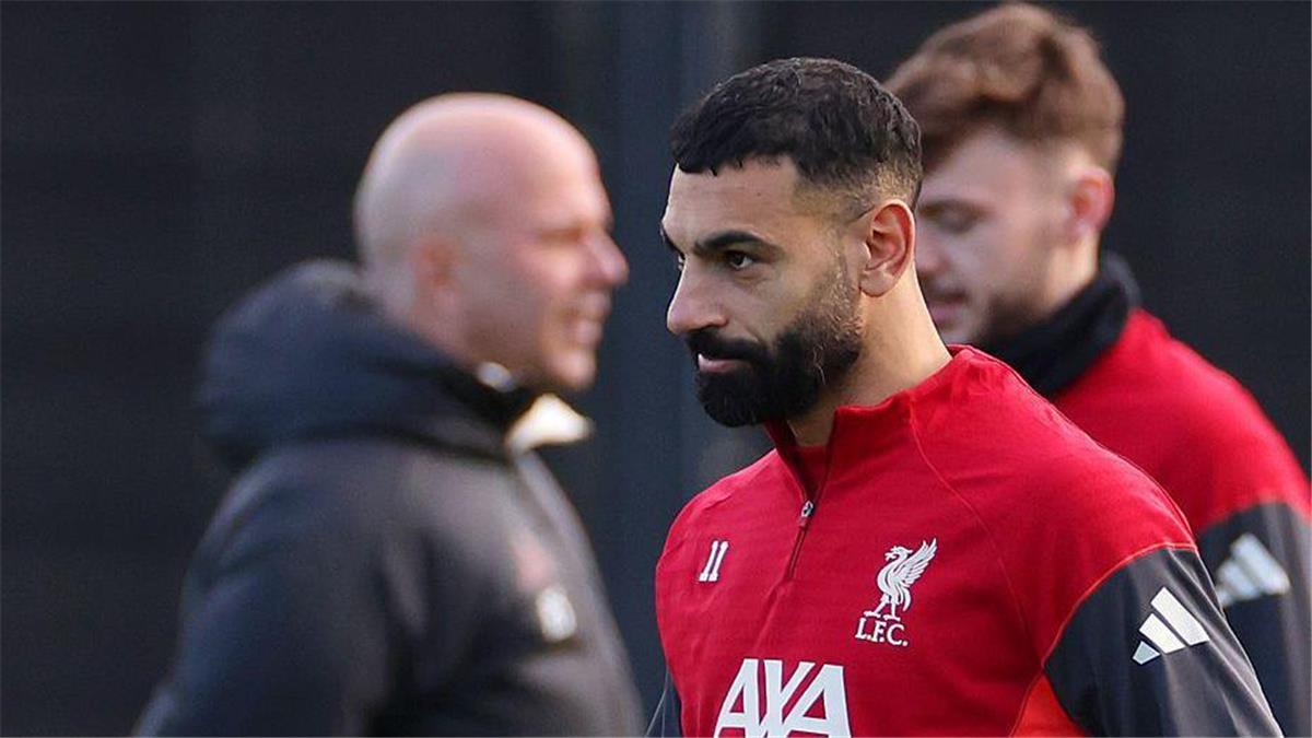 فرديناند يتوقع مصير محمد صلاح مع ليفربول: سيرفض الانتقال إلى هذا النادي
