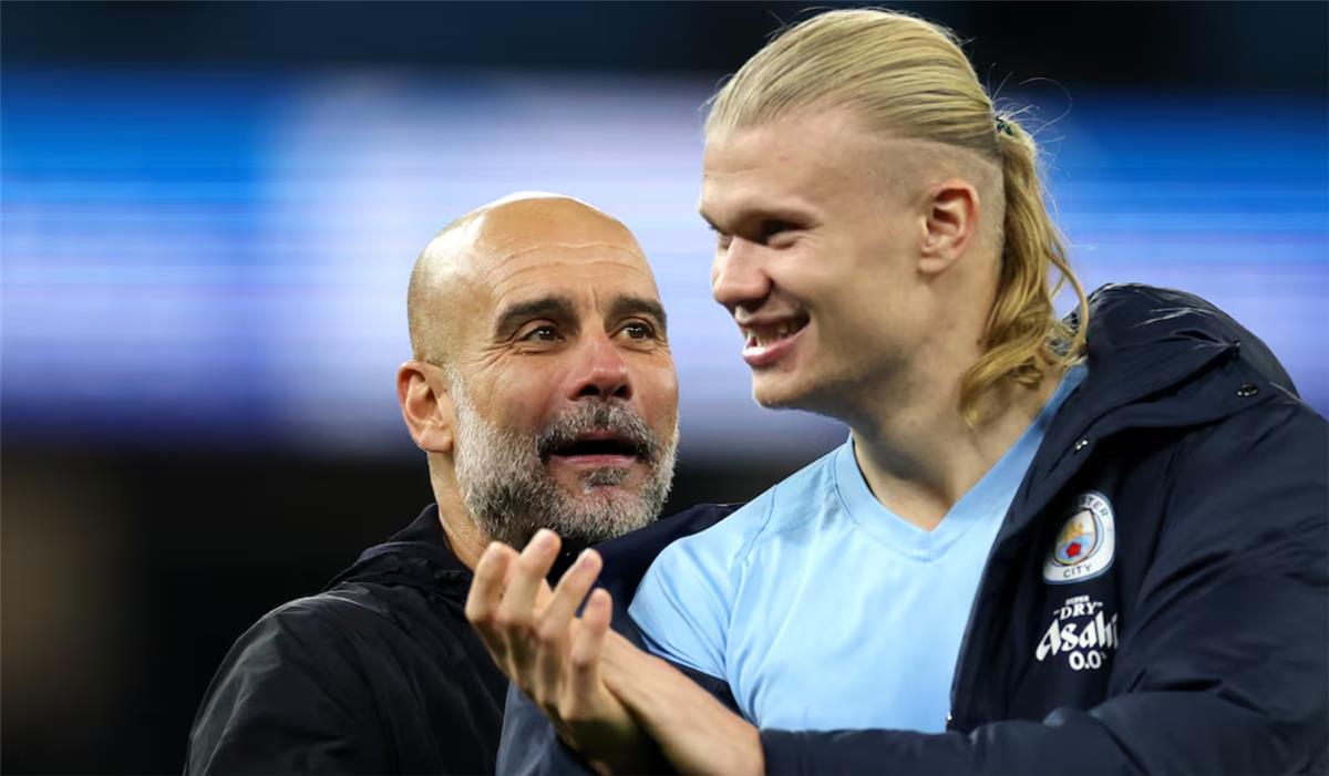 هالاند: والدي سيضربني إذا ارتديت قفازات.. ومستقبلي محسوم