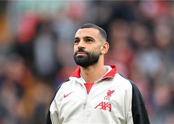 ذا أثلتيك تكشف رد فعل إدارة ليفربول تجاه عقوبة سلوت لـ محمد صلاح