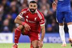 جونسون عن أزمة محمد صلاح: كان عليه ارتداء خوذة الصدمات أولًا.. وما يحدث يضر ليفربول
