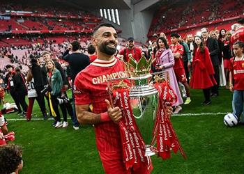 فان باستن محمد صلاح تصرف بـ غباء مع سلوت