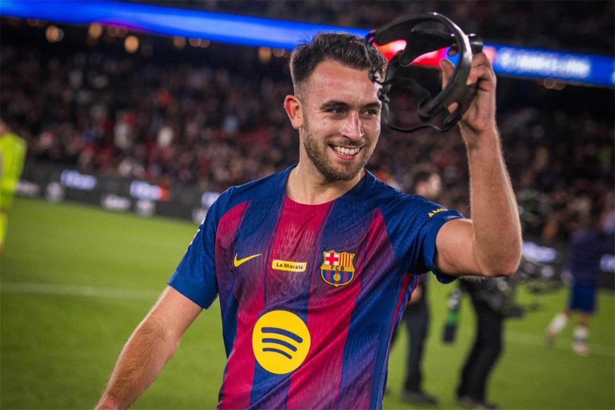 إريك جارسيا: لاعب برشلونة يحل كل شيء معقد في الملعب 