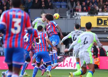 فيديو هالاند ي بدع ويقود مانشستر سيتي لاكتساح كريستال بالاس بثلاثية في الدوري الإنجليزي