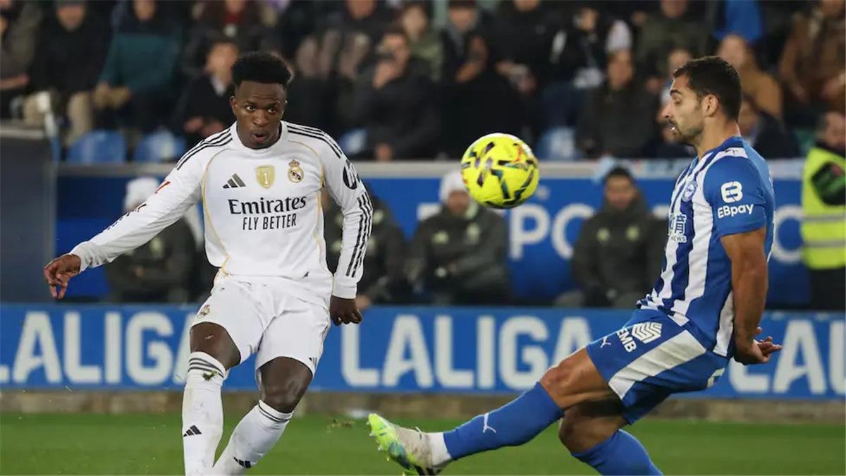 كارلوس يسجل هدف تعادل ديبورتيفو ألافيس أمام ريال مدريد 