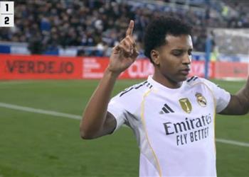 فيديو رودريجو يسجل هدف ريال مدريد الثاني أمام ألافيس ويخرج مصاب ا