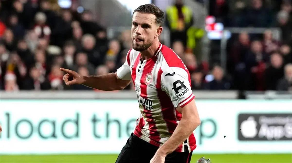 في الكورة : لفتة رائعة من هندرسون بعد هدفه الأول بقميص برينتفورد تكريمًا لـ جوتا