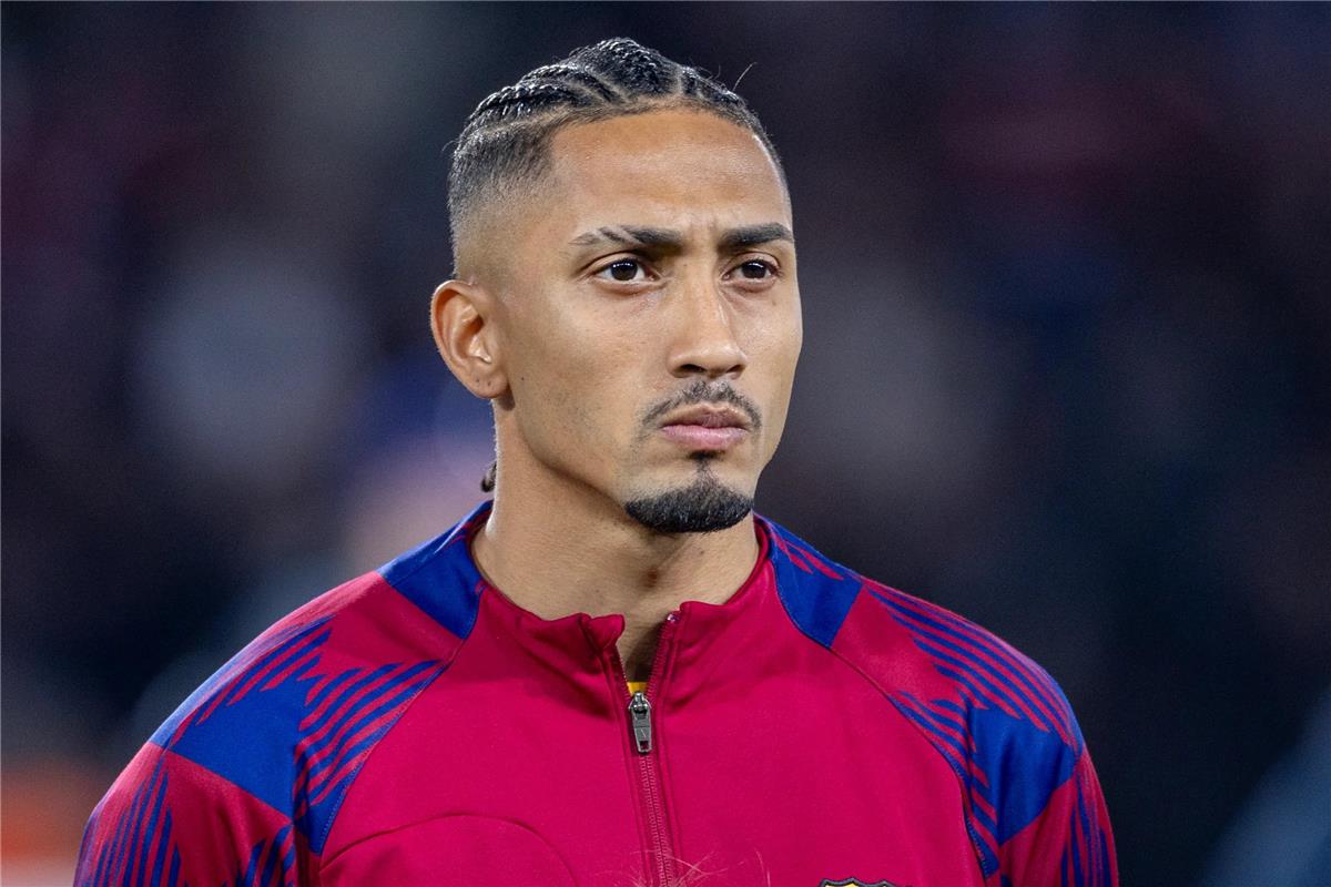 في الكورة : سبورت توضح حقيقة رحيل رافينها عن برشلونة