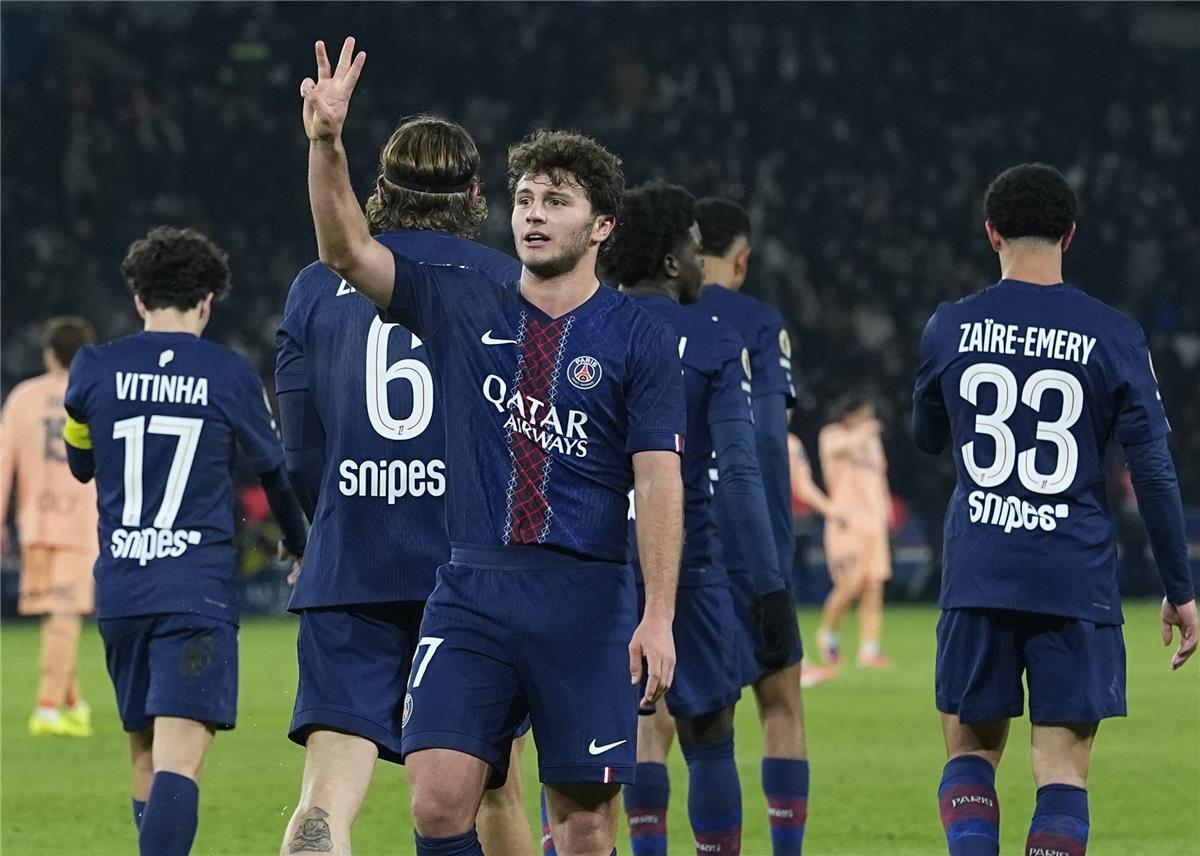 مواعيد مباريات اليوم الأربعاء 17122025 والقنوات الناقلة.. باريس سان جيرمان ضد فلامنجو ومانشستر سيتي أمام برينتفورد 