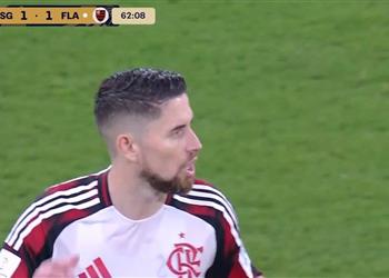 فيديو جورجينيو يسجل هدف تعادل فلامينجو أمام باريس سان جيرمان