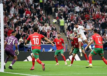 فيديو في مباراة ماراثونية المغرب يهزم الأردن ويتوج بلقب كأس العرب 2025