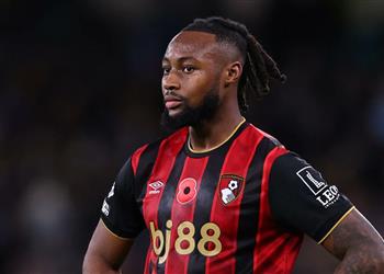 جوارديولا يحفز عملاق ا إنجليزي ا للدخول في سباق التعاقد مع سيمينيو