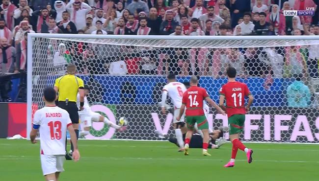 عصام سميري ينقذ مرمي الاردن من هدف محقق للمغرب