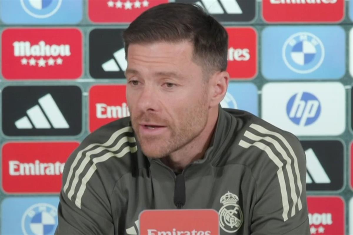 تشابي ألونسو: تسجيل الأهداف ليس حكرًا على مبابي.. وهذا رأيي في اعتزال لاعب برشلونة