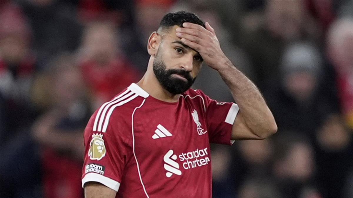 تاونسند يحذر من رد فعل محمد صلاح بعد استبعاده من تشكيل ليفربول