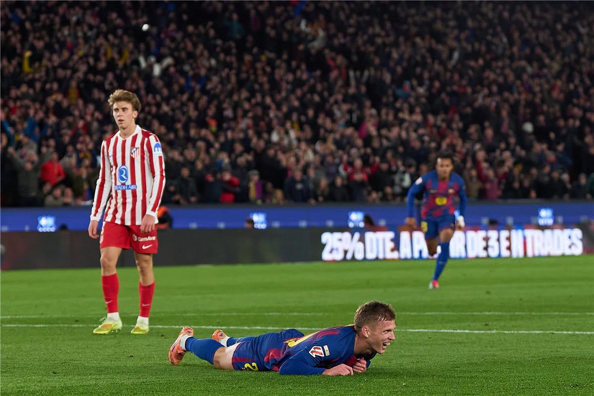 فيديو | أولمو يسجل هدف برشلونة الثاني أمام أتلتيكو مدريد.. ويسقط مصابًا