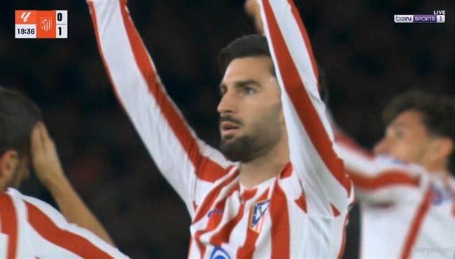 هدف اتلتيكو مدريد الاول في مرمي برشلونة بالدوري الاسباني