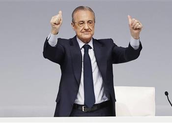 متجاهل ا قضية نيجريرا بيريز يوجه رسالة للاعبي ريال مدريد قبل مباراة إشبيلية في الدوري الإسباني