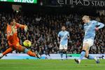 فيديو | مانشستر سيتي يتصدر الدوري الإنجليزي مؤقتًا بثلاثية أمام وست هام