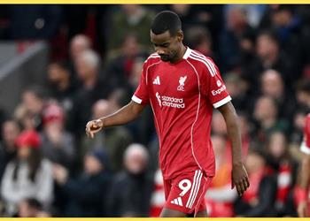 الإثارة مستمرة طرد جديد لـ توتنهام في مباراة ليفربول